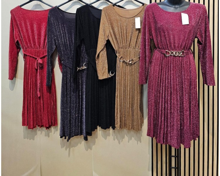 OBLEKA Tereza OBLEKA Tereza