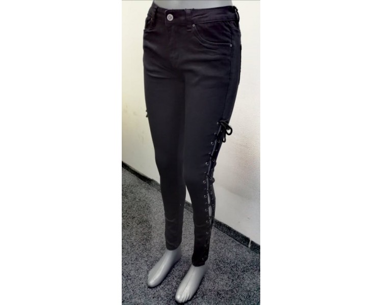 ČRNE JEANS HLAČE Z VRVICO